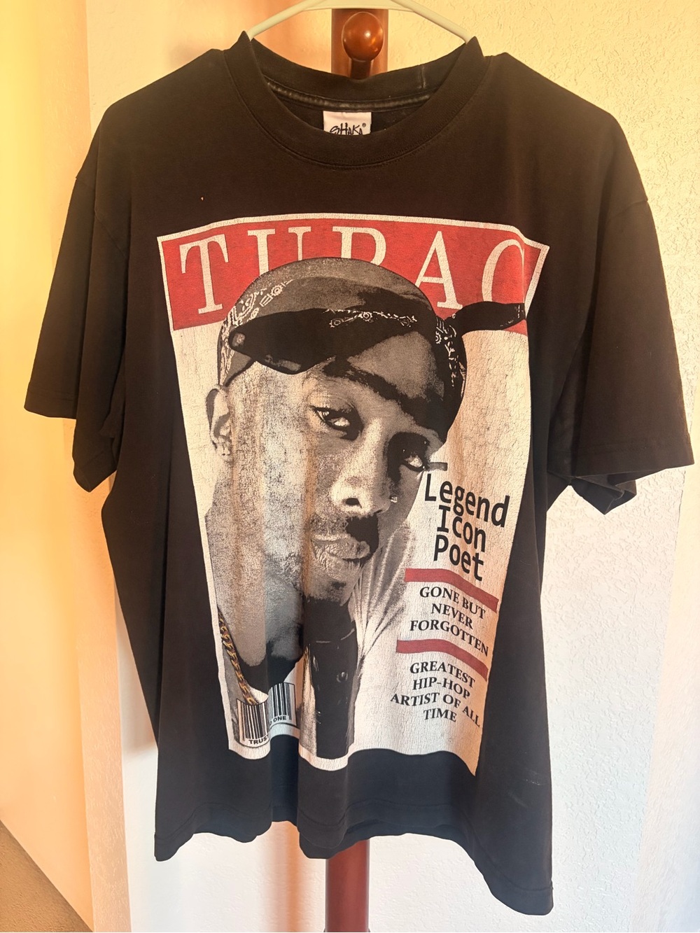 Tupac Shaka wear Vintage Graphic Short-Sleeve Tee - Black Size L